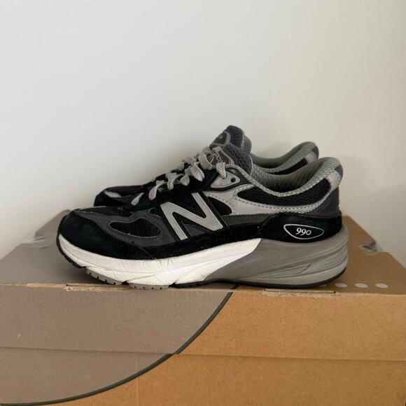 New Balance 990 V6 Grey/Black Kids Sneakers - SZ 2 Y - Picture 4 of 15